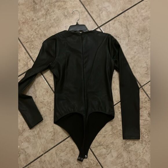 Good American Black latex bodysuit - Picture 13 of 15